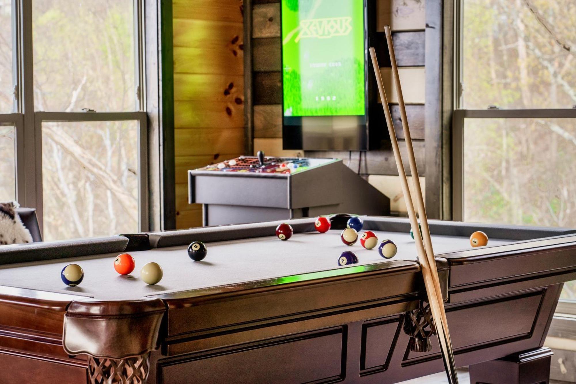 Mountainscape - Brand New Cabin W Views - Hottub - Firetable - Ps5 - Pooltable - 3 Pools Gatlinburg Zewnętrze zdjęcie