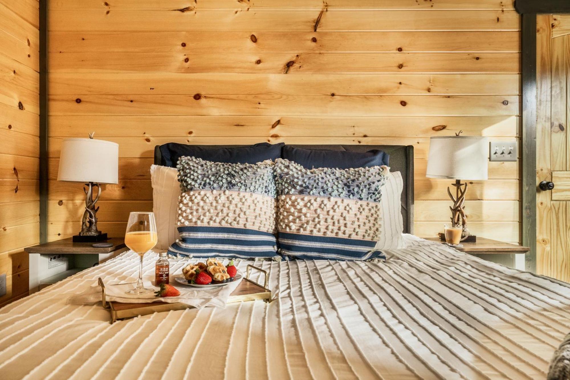 Mountainscape - Brand New Cabin W Views - Hottub - Firetable - Ps5 - Pooltable - 3 Pools Gatlinburg Zewnętrze zdjęcie